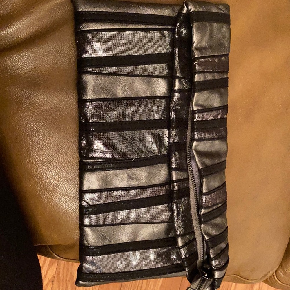 Express Clutch